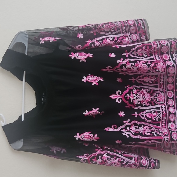 INC off shoulder boho black Whimsigoth Floral Embroider floral Bellsleeve M - Picture 1 of 6